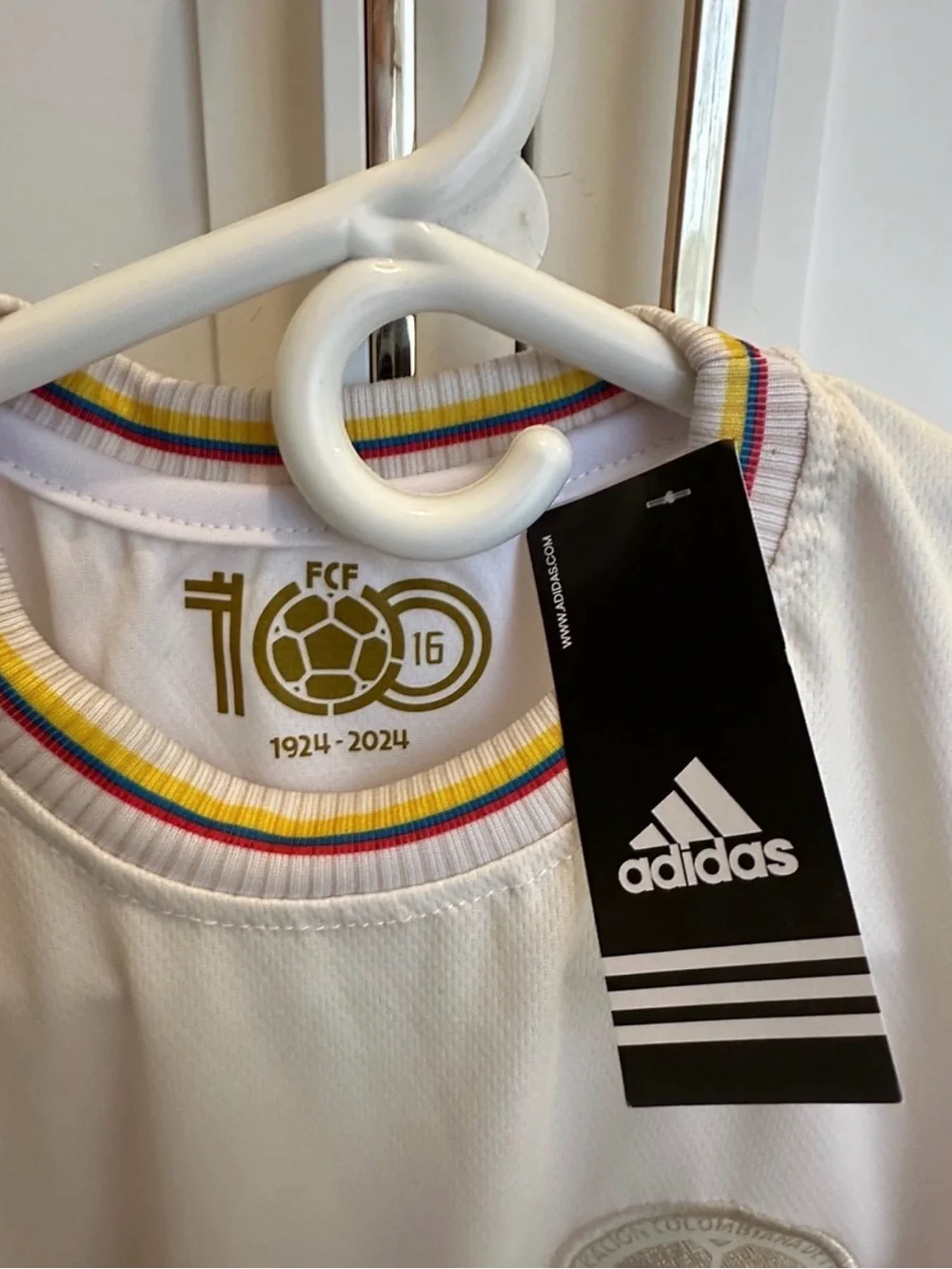 100 year anniversary Colombia Jersey in Cream. Colombian futbol jersey